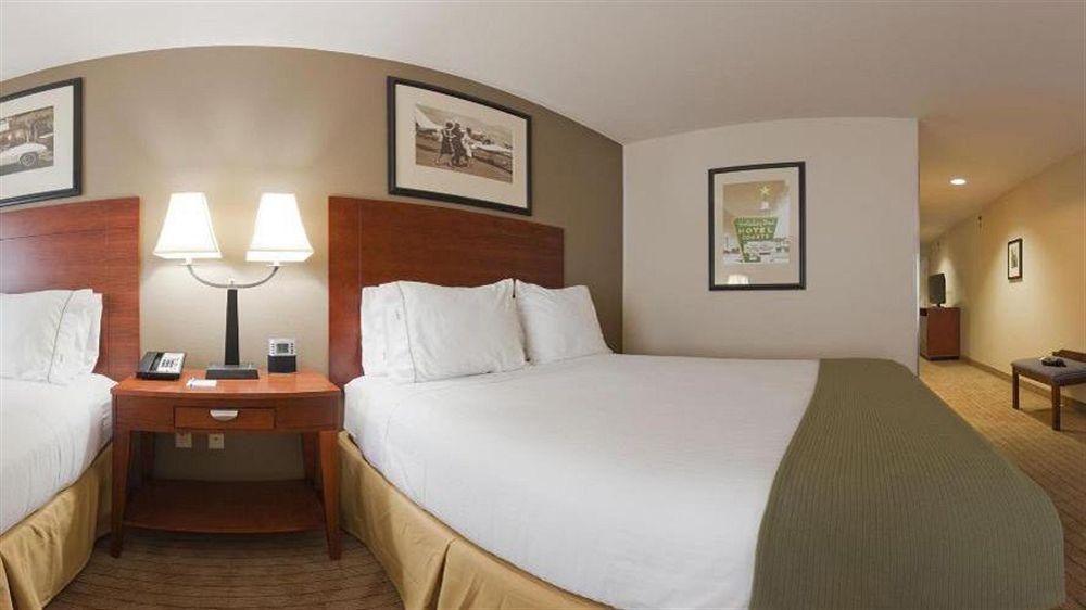 Holiday Inn Express & Suites Searcy By Ihg Exterior foto